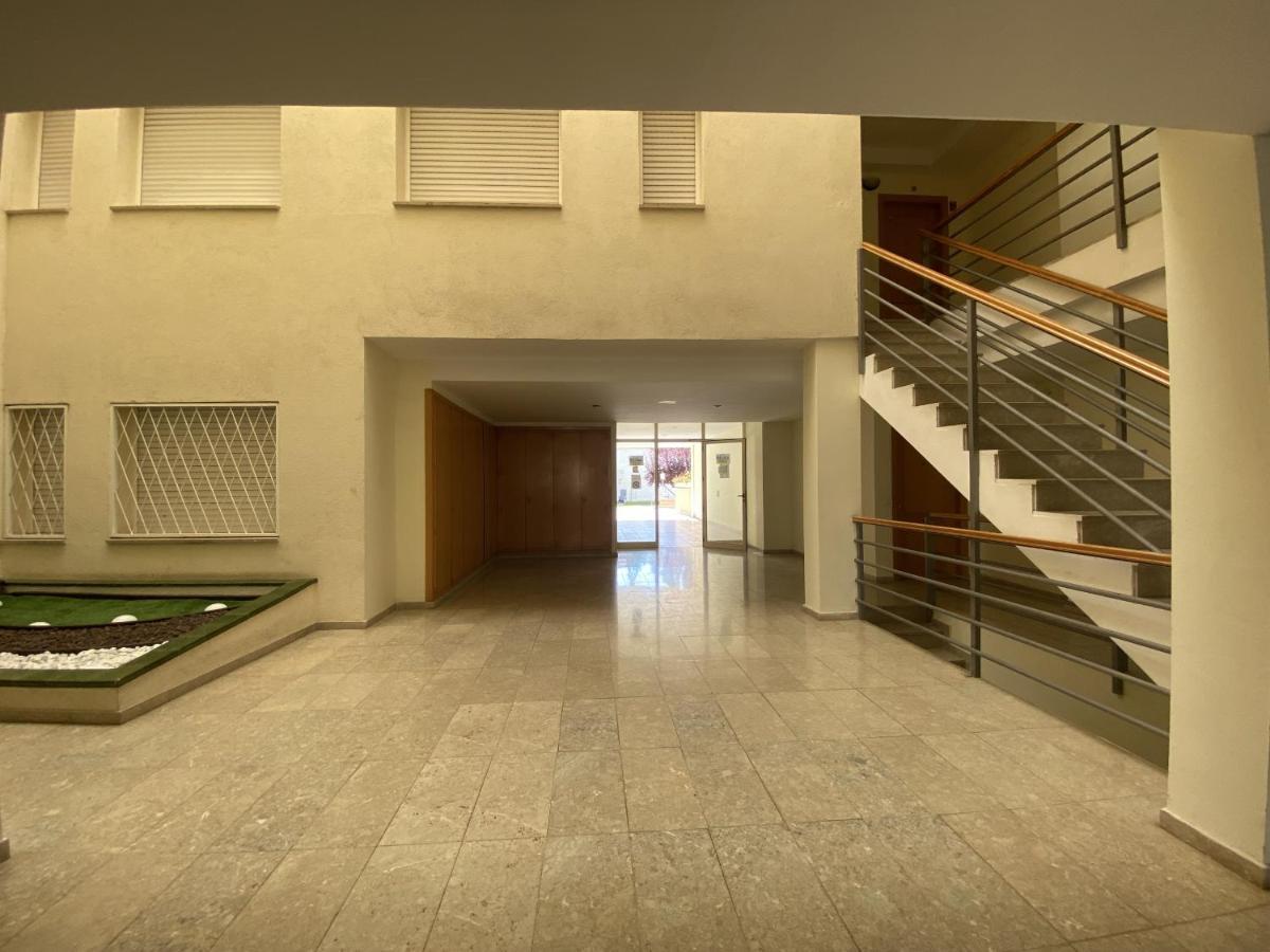 R123 Apartamento En La Planta Baja Con Piscina Cerca De La Playa Calafell Buitenkant foto