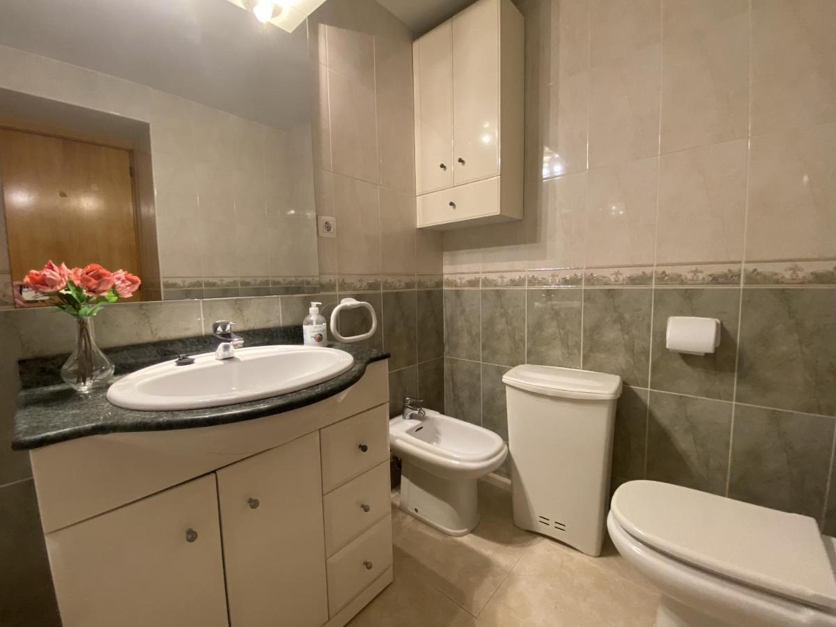 R123 Apartamento En La Planta Baja Con Piscina Cerca De La Playa Calafell Buitenkant foto